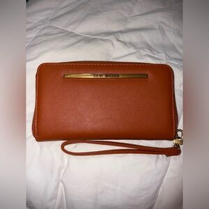 LAST WEEK! Steve Madden Wristlet Wallet